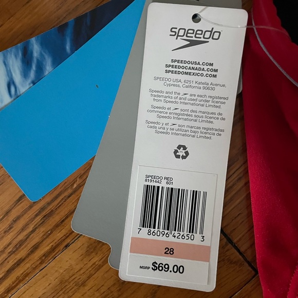 NWT Women’s Speedo Swimsuit Size 28 - Picture 3 of 4